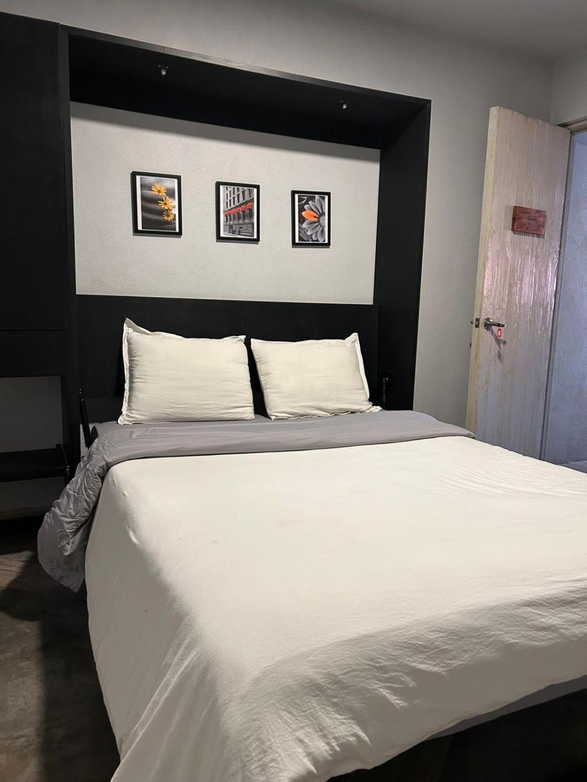 Santa Noche Suite & Spa Homestay